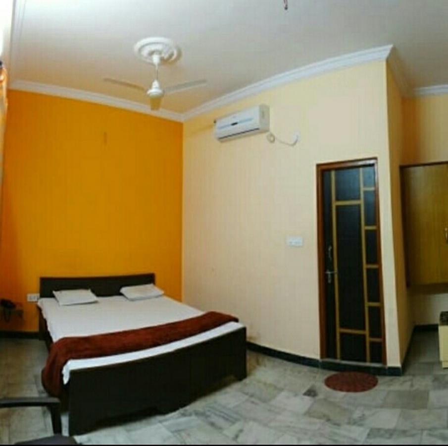 Ganga Palace Hotell Ujjain Eksteriør bilde