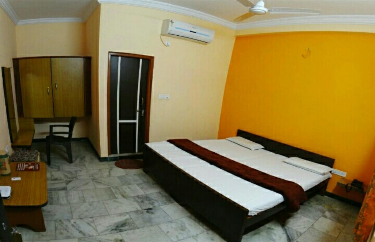 Ganga Palace Hotell Ujjain Eksteriør bilde